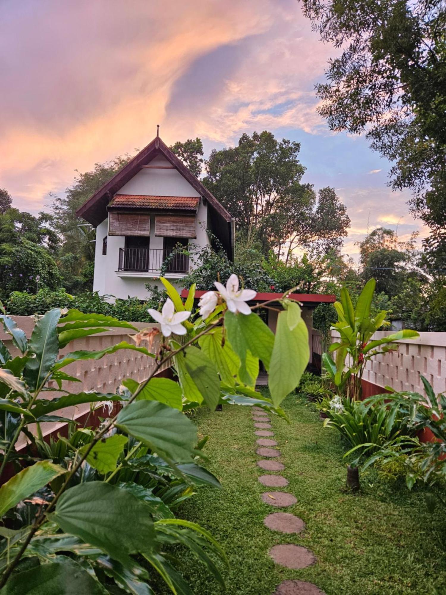 Villa Mia Mararikulam Luaran gambar